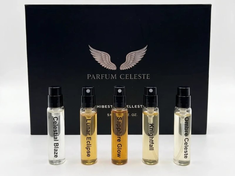 The Discovery Set box with its five 5 ml extrait de parfum minis