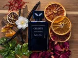 Saphire Glow extrait de parfum with its ingredients, seen from above